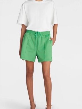 KBB by Kahlana Women’s Green Drawstring Track Shorts Large